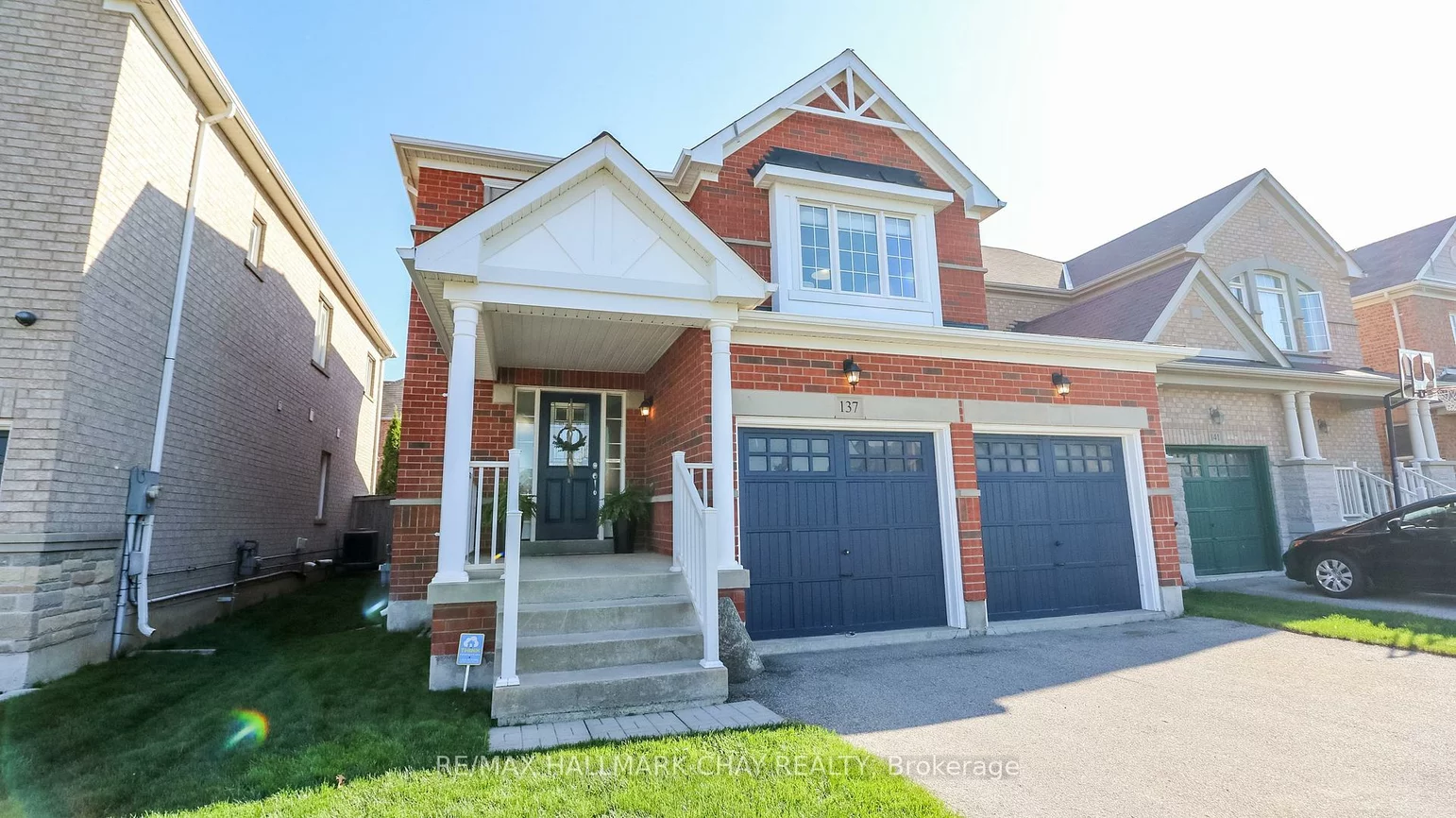 137, Meadowhawk, Bradford, Bradford West Gwillimbury