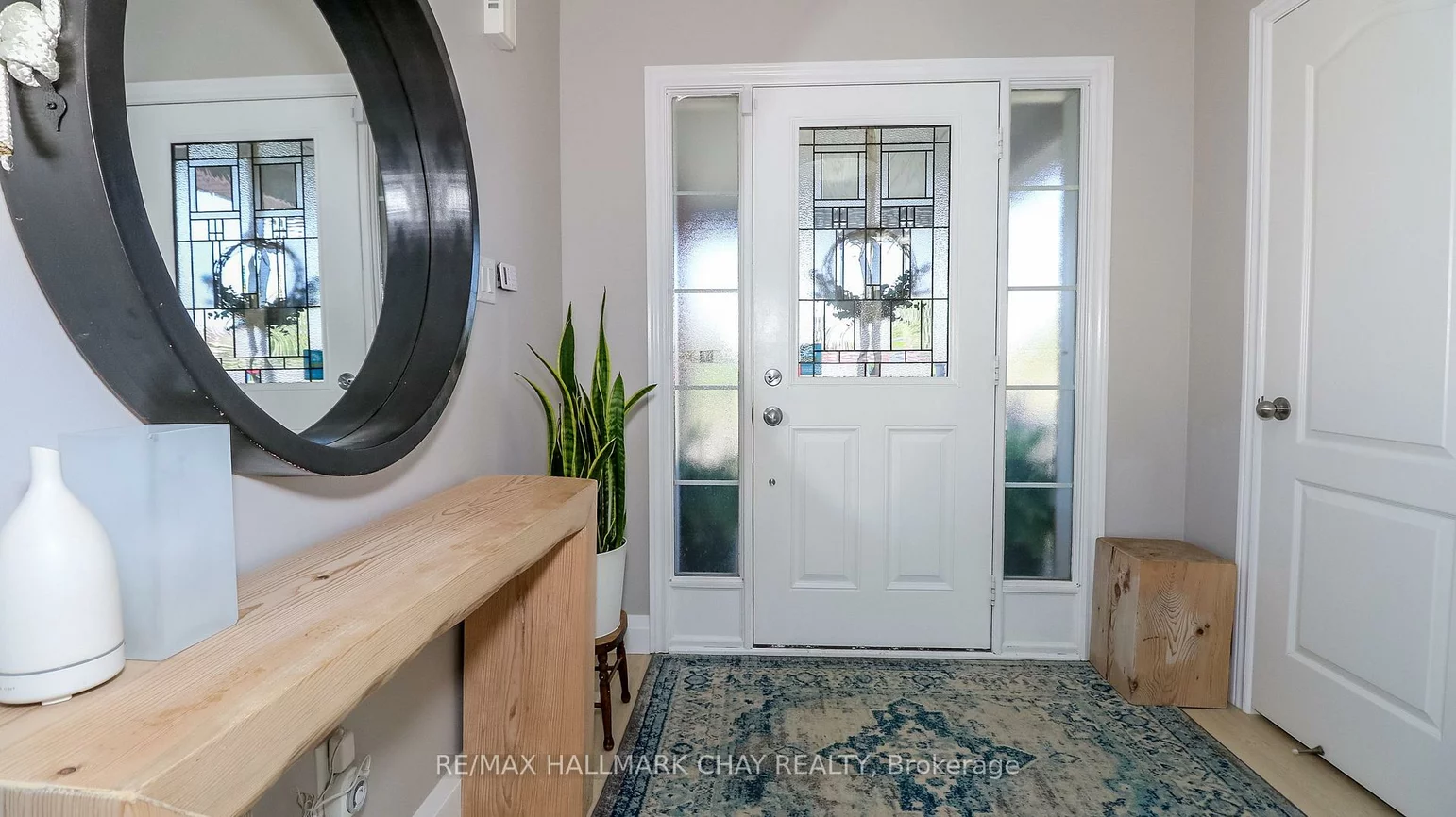 137, Meadowhawk, Bradford, Bradford West Gwillimbury