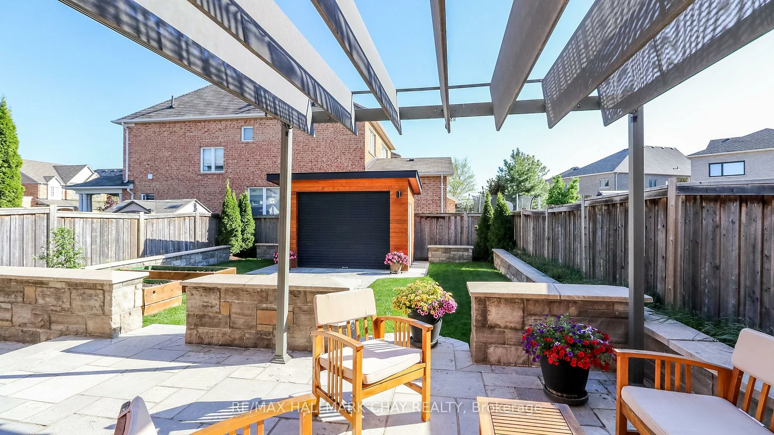 137, Meadowhawk, Bradford, Bradford West Gwillimbury