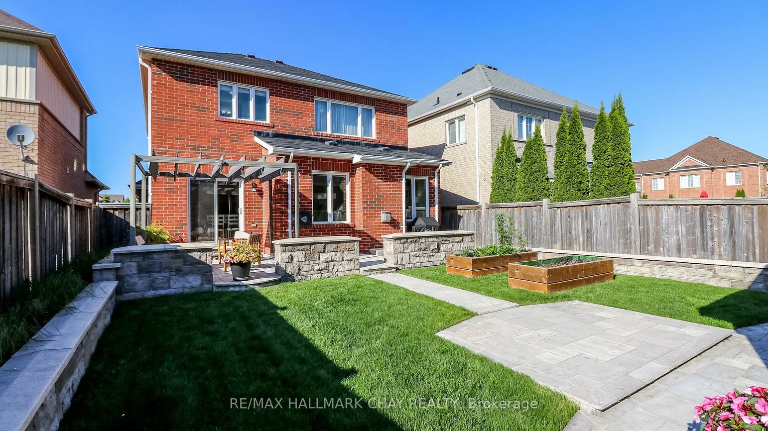 137, Meadowhawk, Bradford, Bradford West Gwillimbury