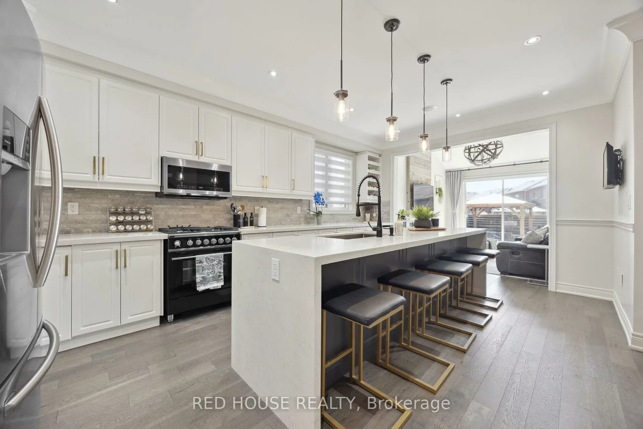 74, Mcdonnell, Bradford, Bradford West Gwillimbury