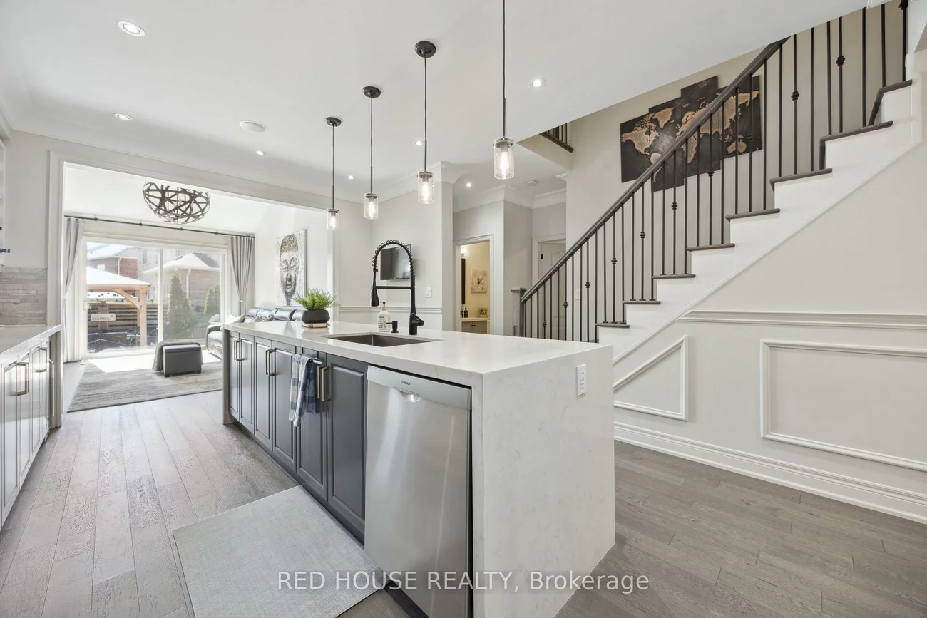 74, Mcdonnell, Bradford, Bradford West Gwillimbury