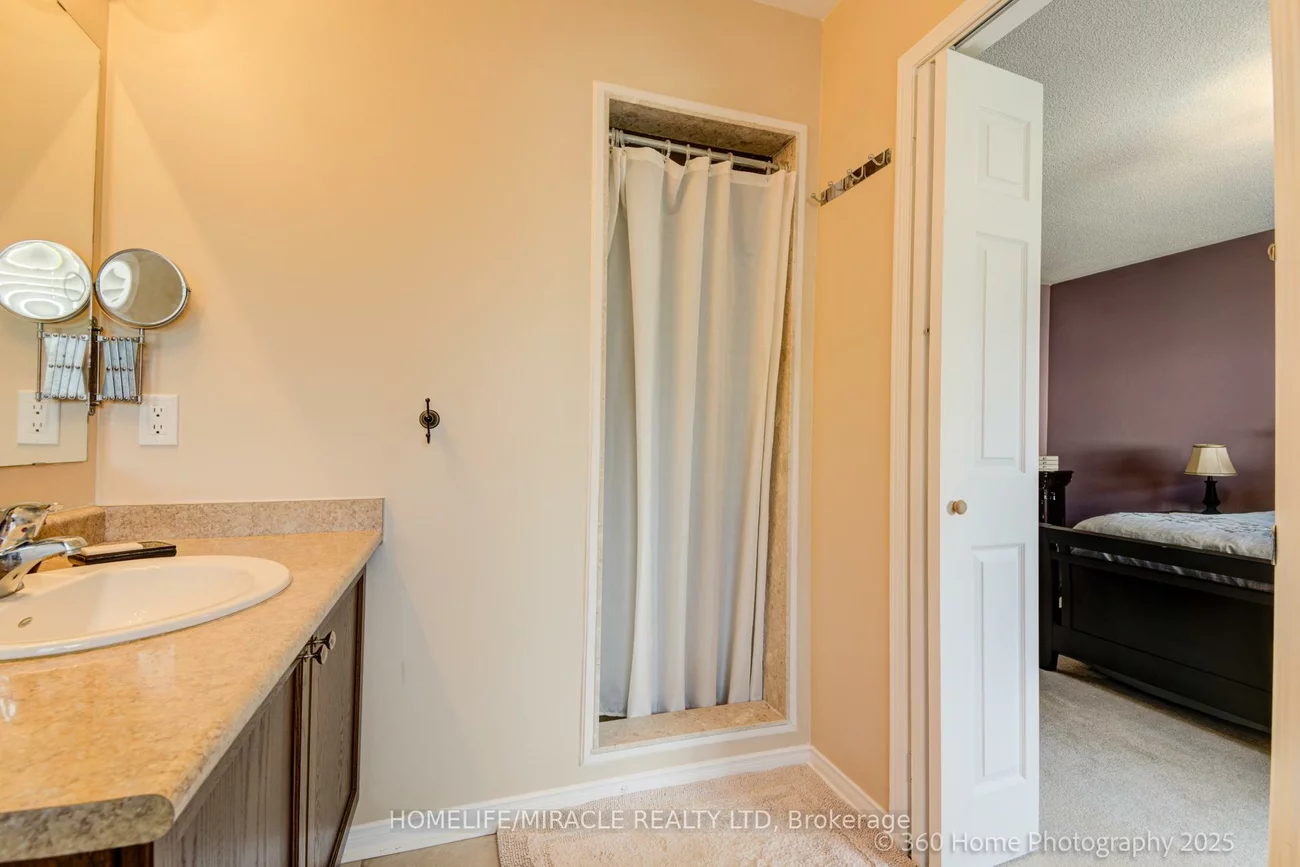 193, Orr, Bradford, Bradford West Gwillimbury