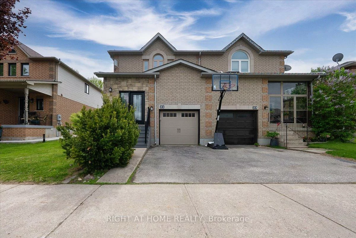 21, Breeze, Bradford, Bradford West Gwillimbury