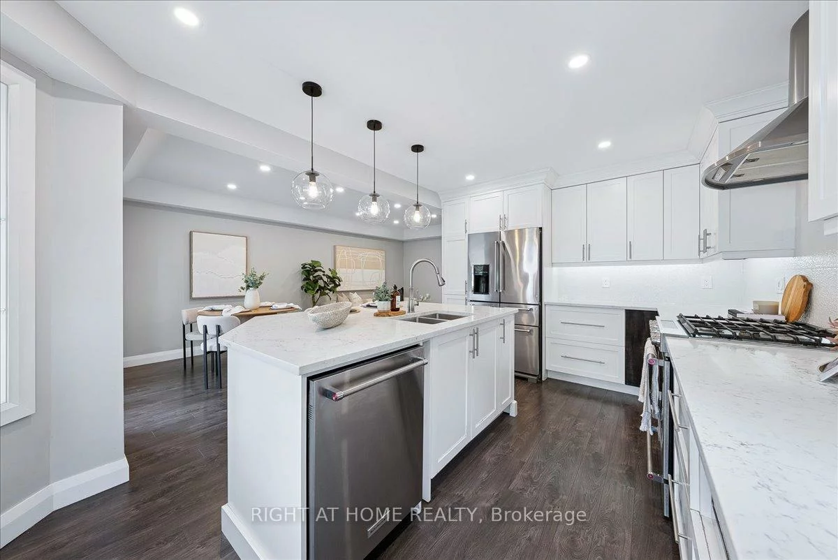 21, Breeze, Bradford, Bradford West Gwillimbury