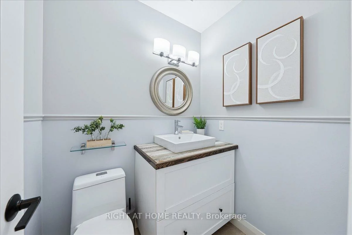 21, Breeze, Bradford, Bradford West Gwillimbury