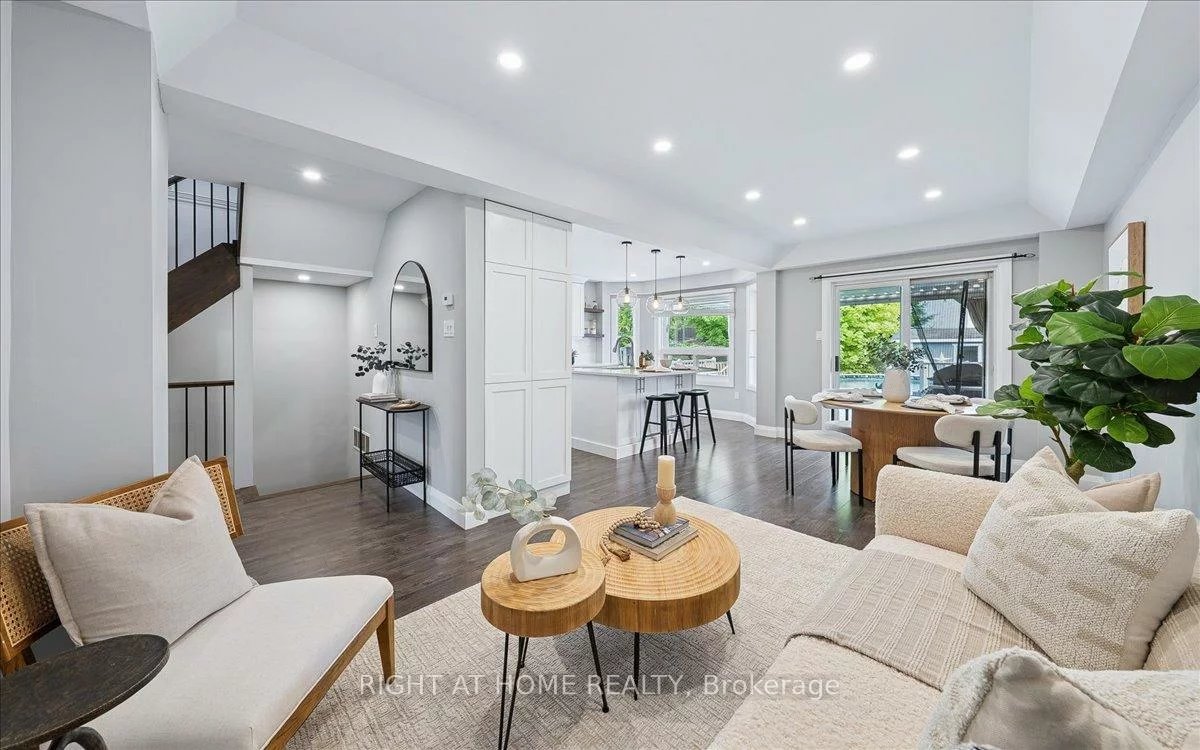 21, Breeze, Bradford, Bradford West Gwillimbury