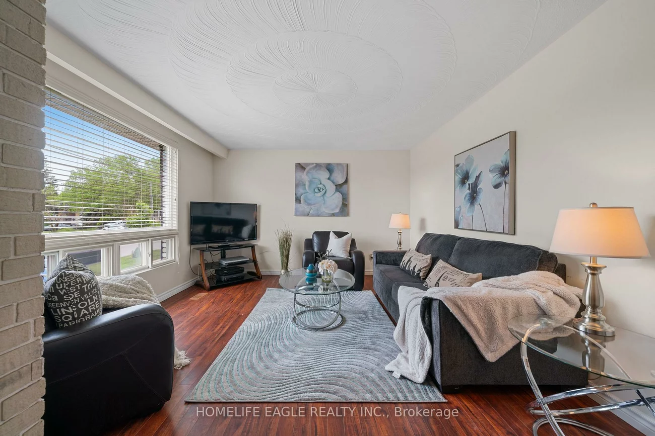 135, Luxury, Bradford, Bradford West Gwillimbury