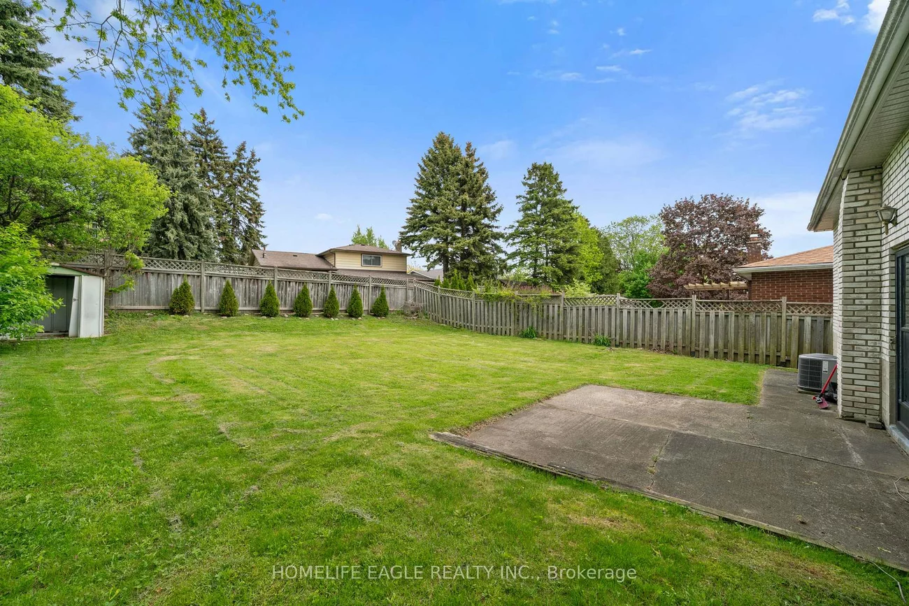 135, Luxury, Bradford, Bradford West Gwillimbury