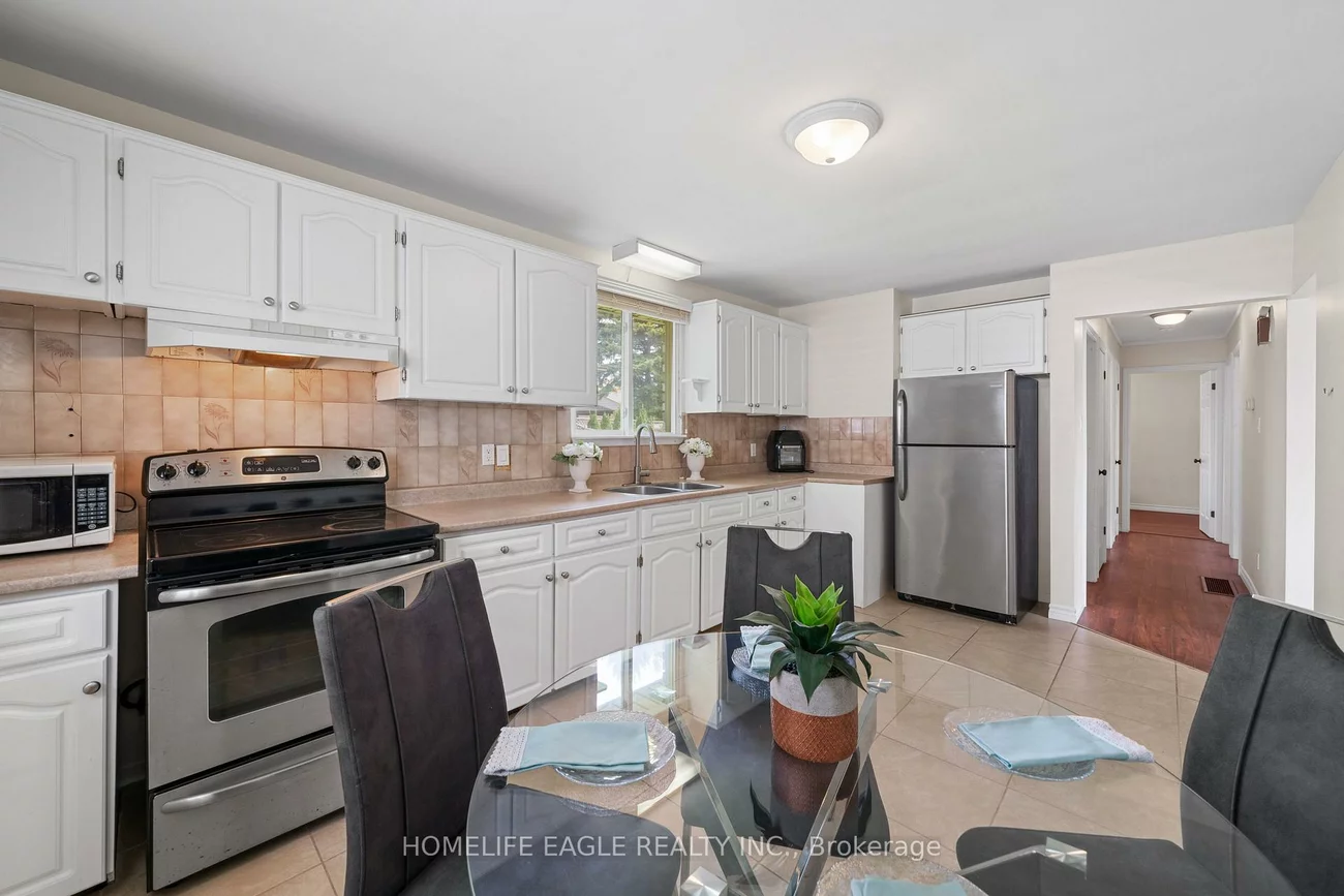135, Luxury, Bradford, Bradford West Gwillimbury