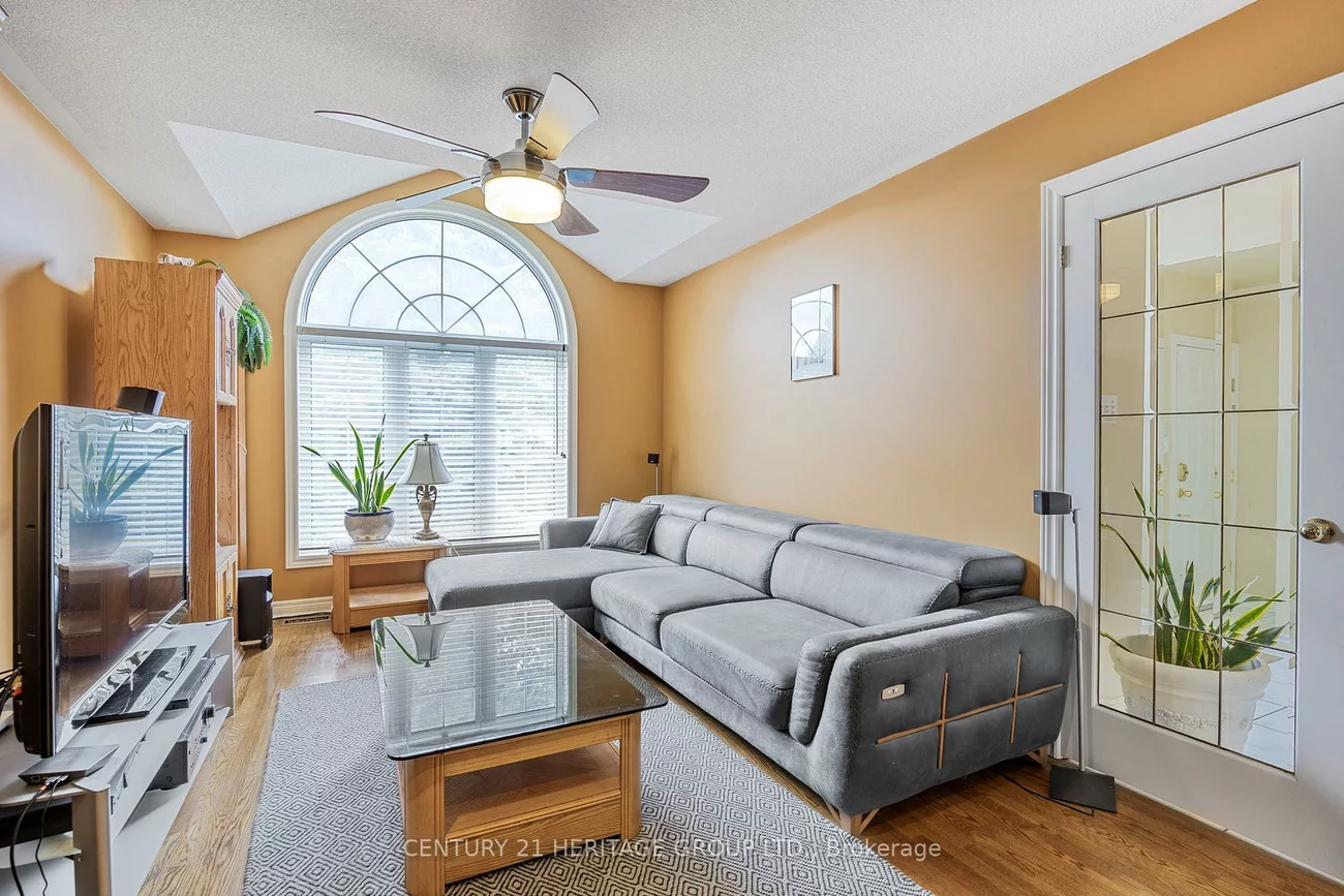 49, Prince, Bradford, Bradford West Gwillimbury