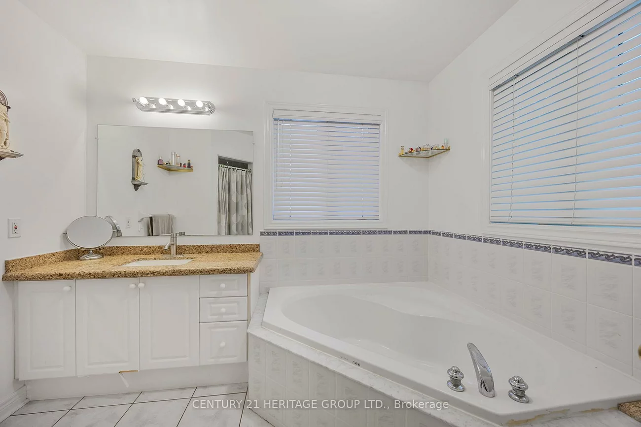 49, Prince, Bradford, Bradford West Gwillimbury