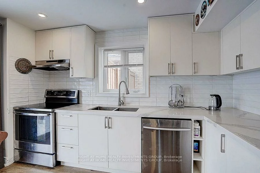 208, Rutherford, Bradford, Bradford West Gwillimbury