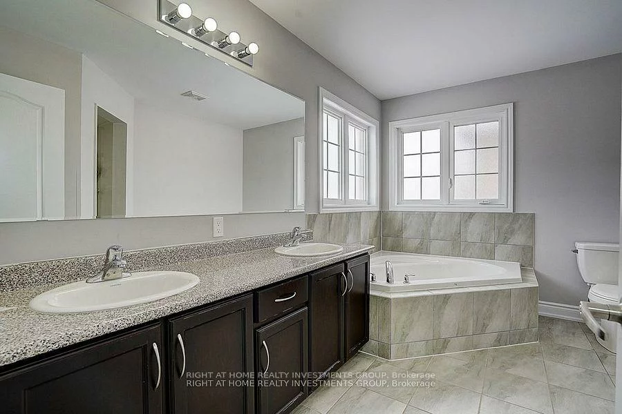 208, Rutherford, Bradford, Bradford West Gwillimbury