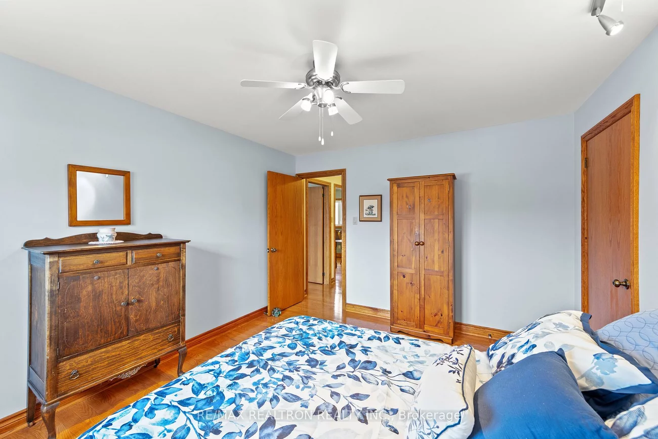 593, Simcoe, Bradford, Bradford West Gwillimbury