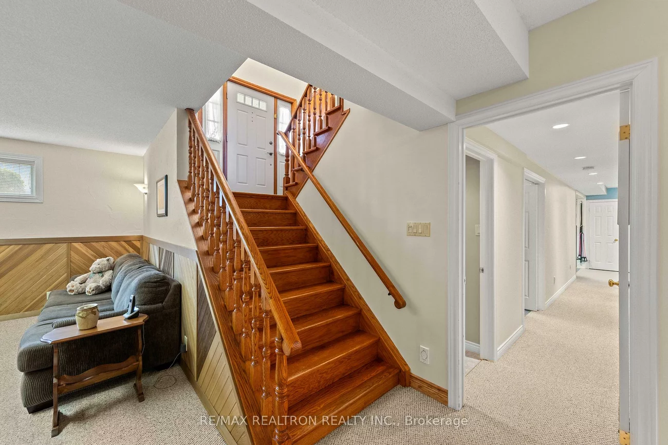 593, Simcoe, Bradford, Bradford West Gwillimbury