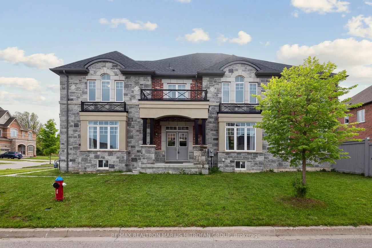 227, Inverness, Bradford, Bradford West Gwillimbury