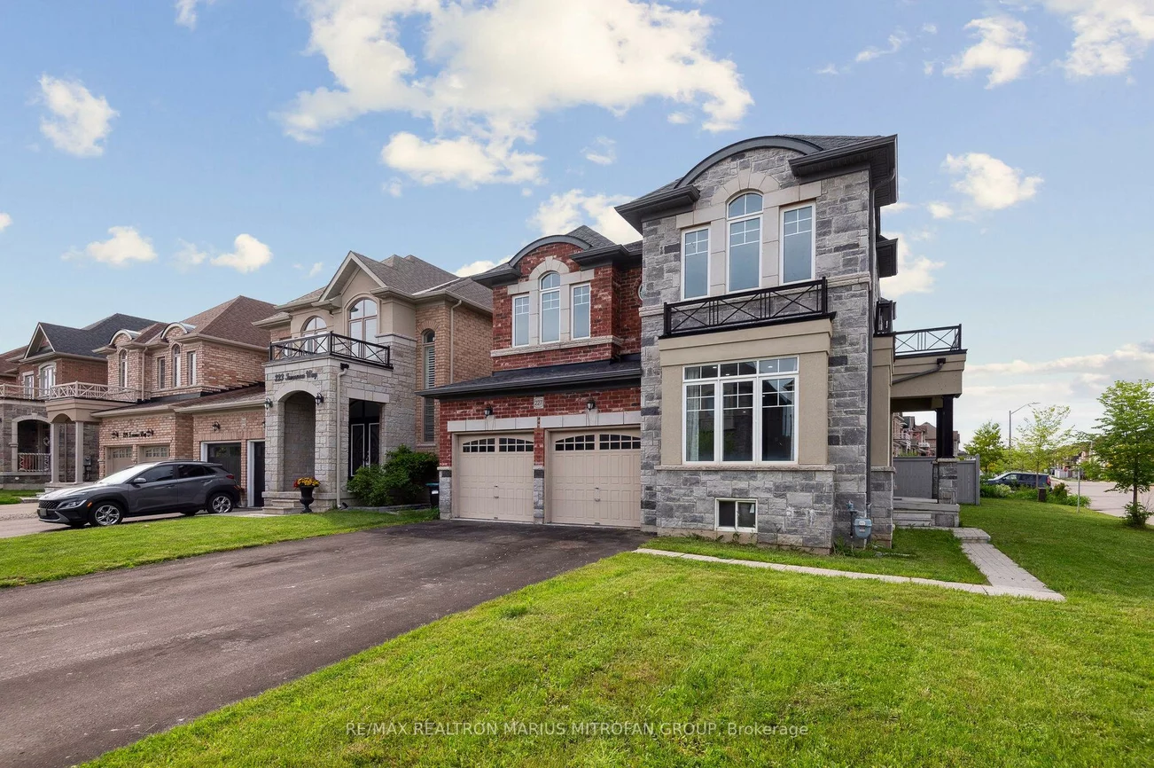 227, Inverness, Bradford, Bradford West Gwillimbury
