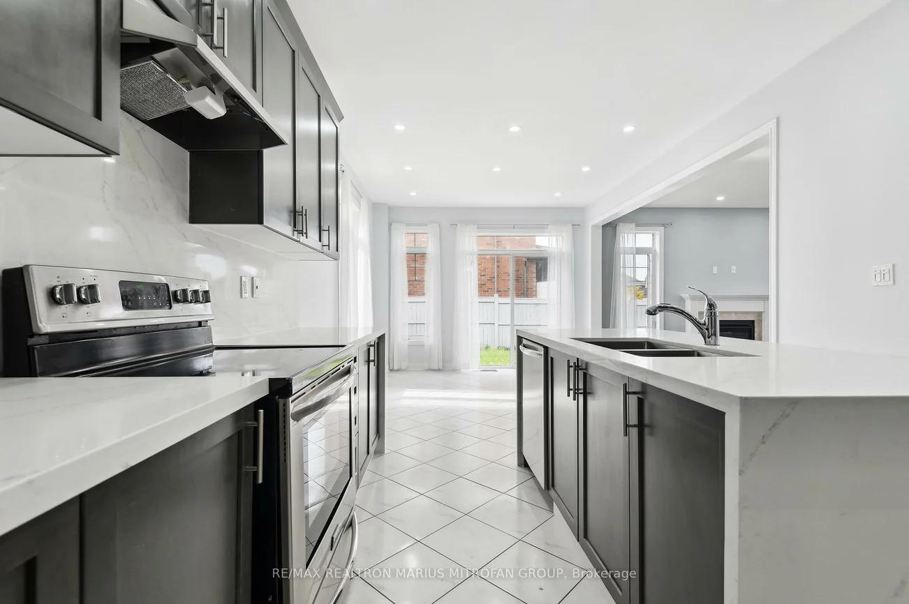 227, Inverness, Bradford, Bradford West Gwillimbury