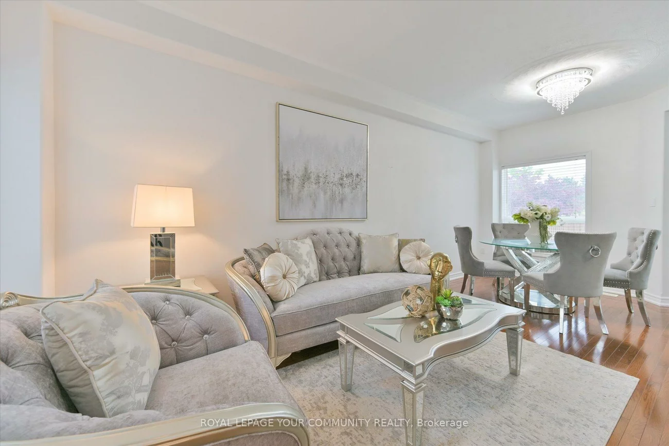 8, Highland, Bradford, Bradford West Gwillimbury