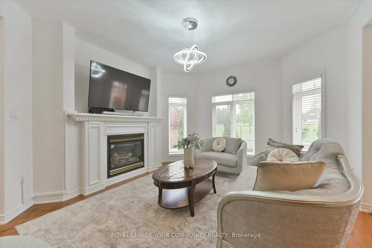 8, Highland, Bradford, Bradford West Gwillimbury