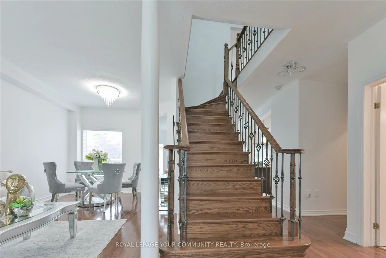 8, Highland, Bradford, Bradford West Gwillimbury