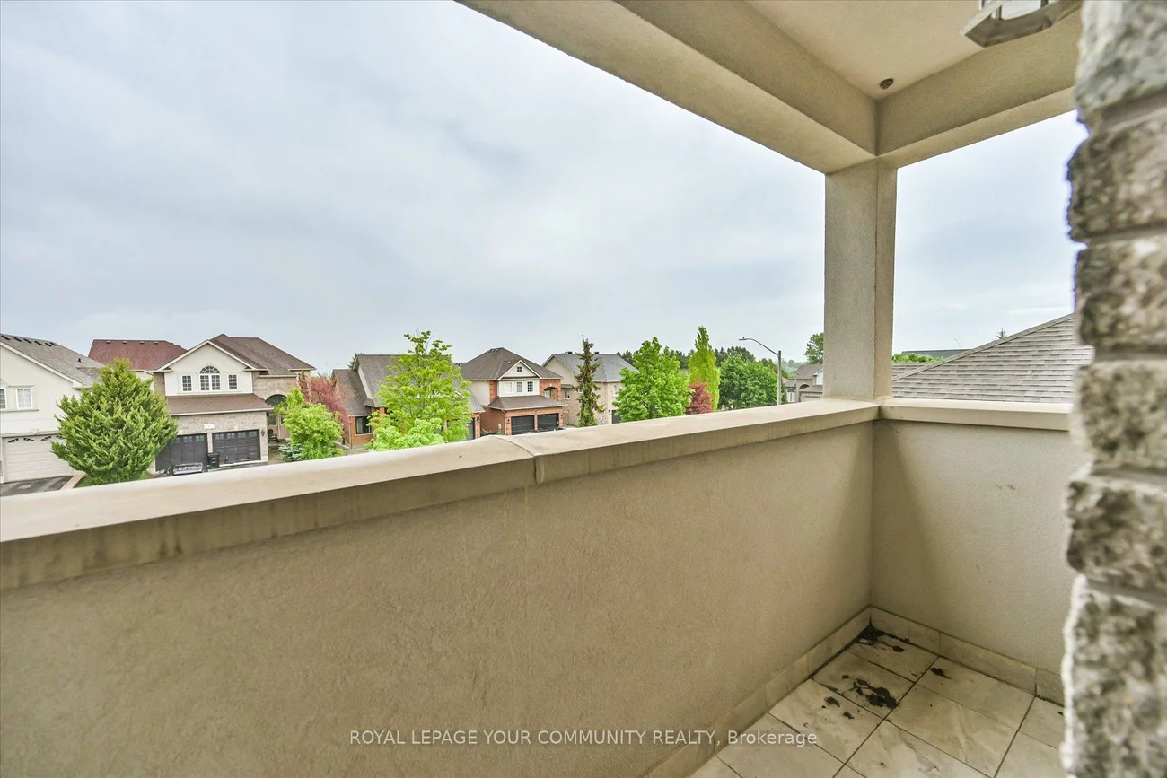8, Highland, Bradford, Bradford West Gwillimbury