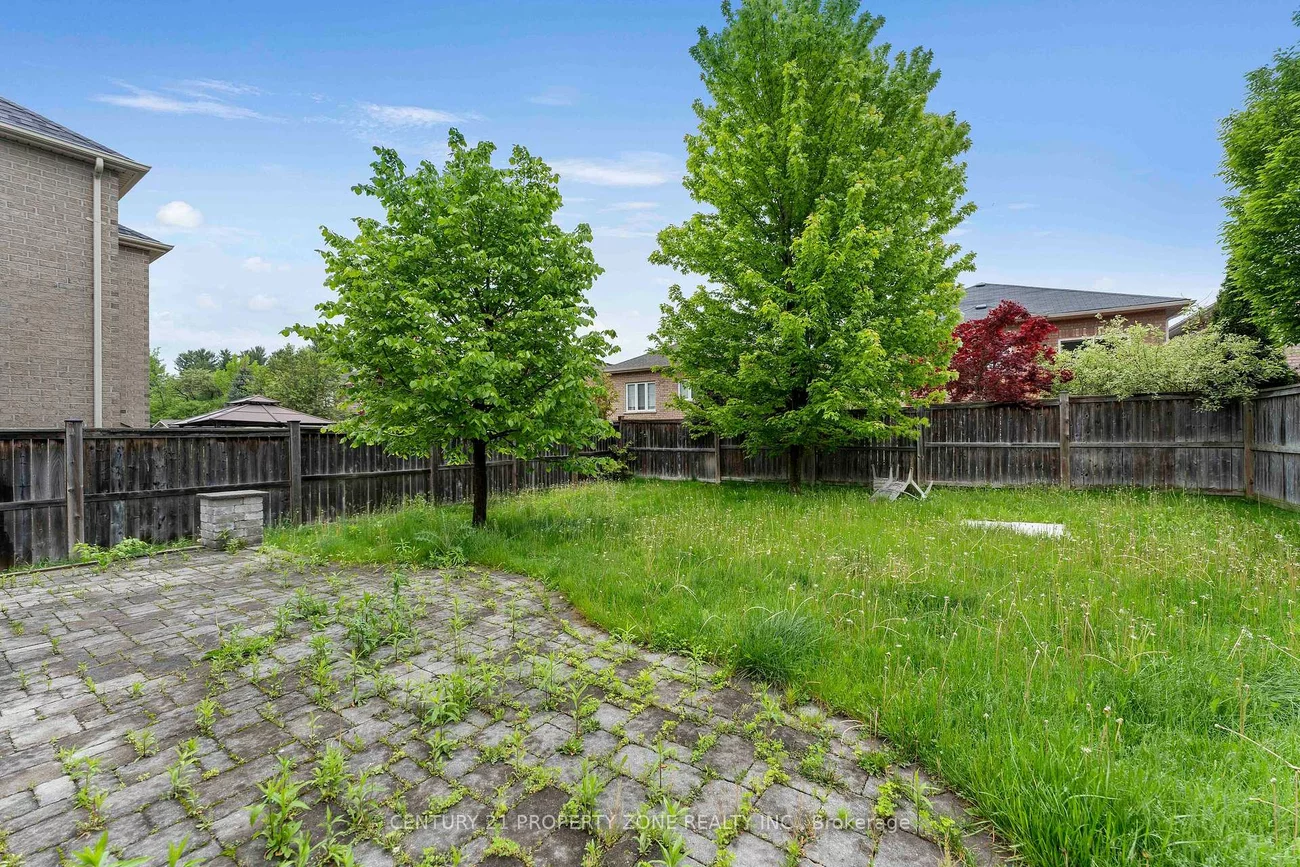 9, Booth, Bradford, Bradford West Gwillimbury