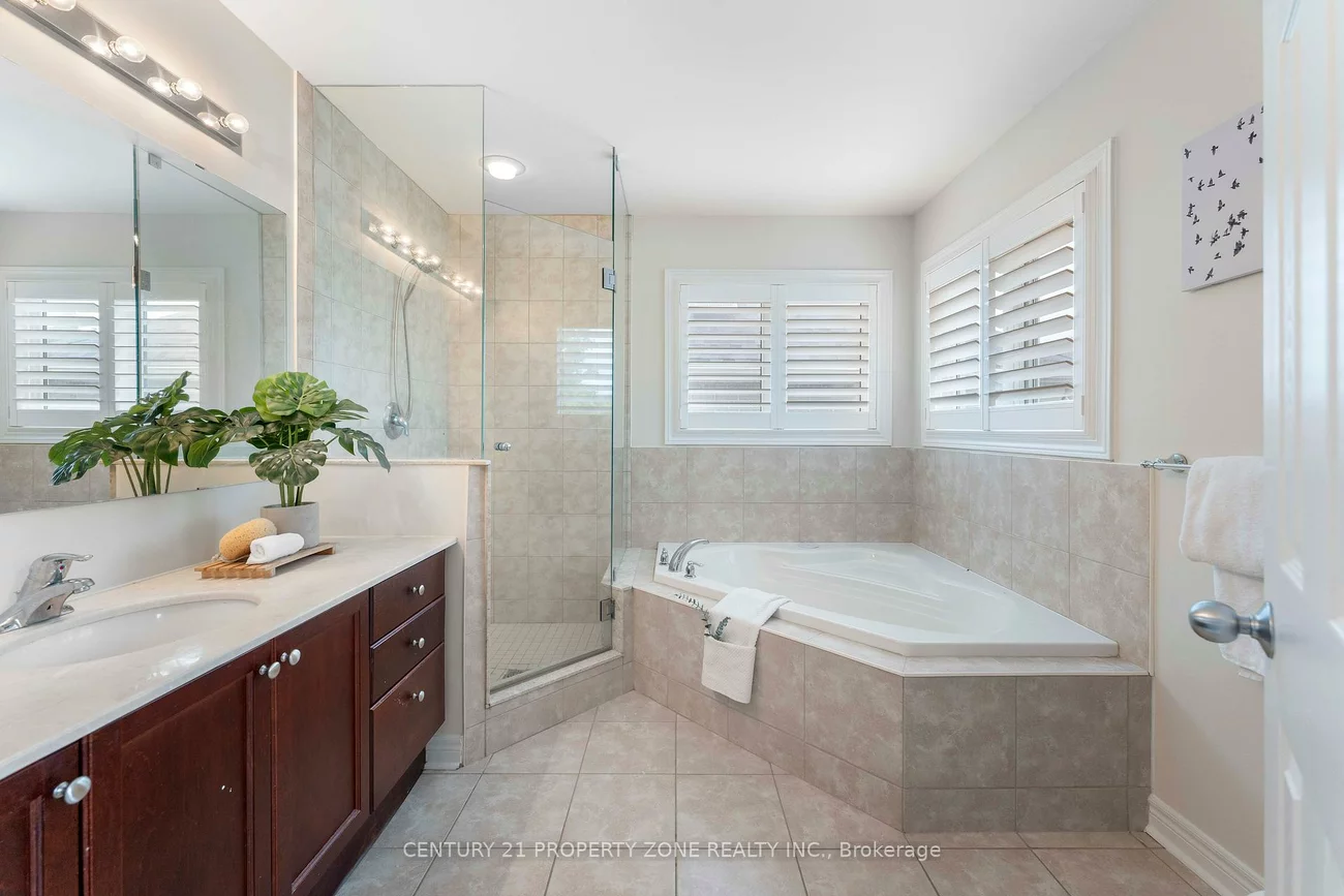 9, Booth, Bradford, Bradford West Gwillimbury