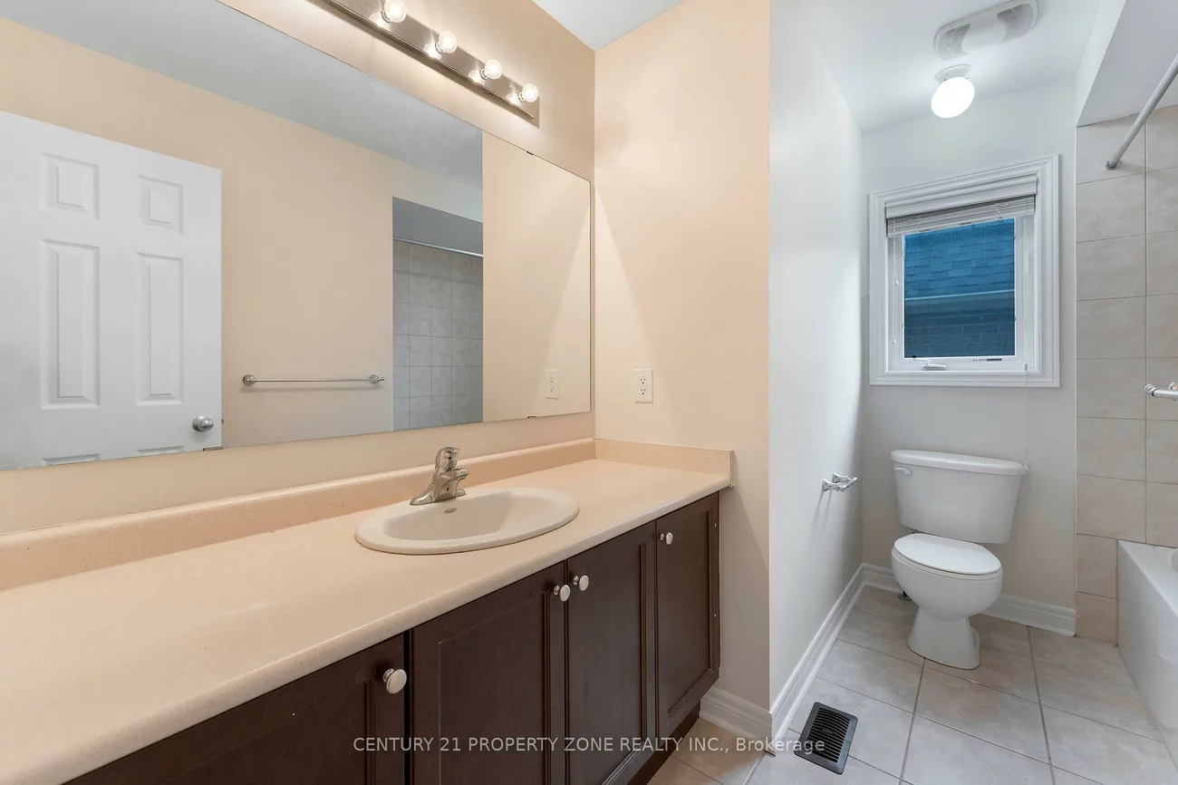 9, Booth, Bradford, Bradford West Gwillimbury