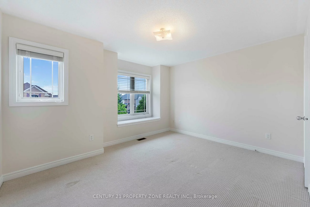 9, Booth, Bradford, Bradford West Gwillimbury