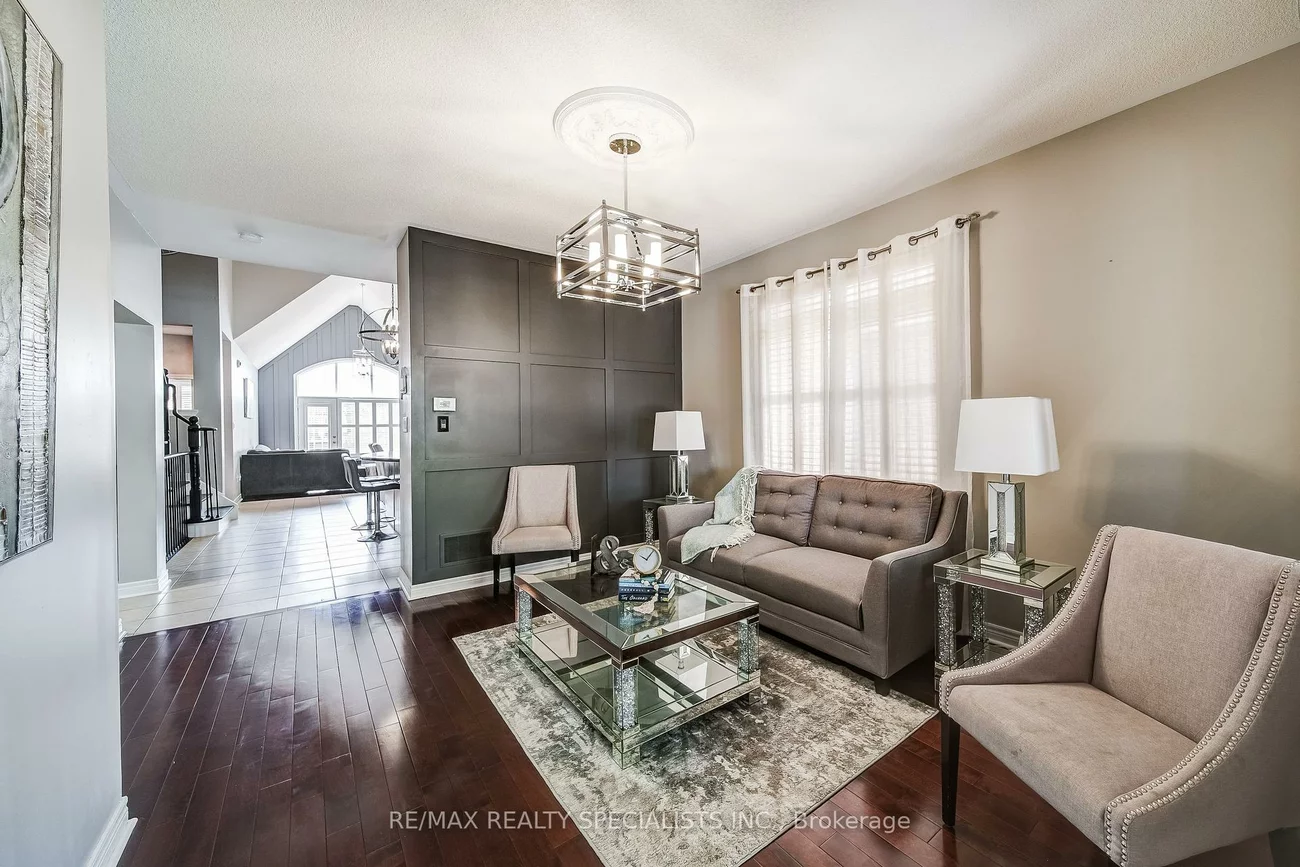 81, Corwin, Bradford, Bradford West Gwillimbury