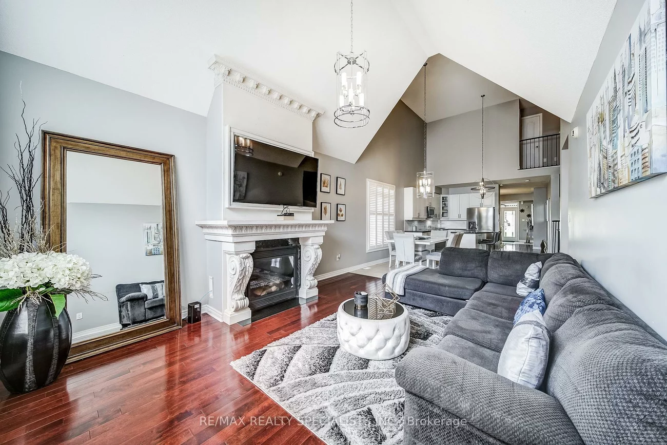 81, Corwin, Bradford, Bradford West Gwillimbury