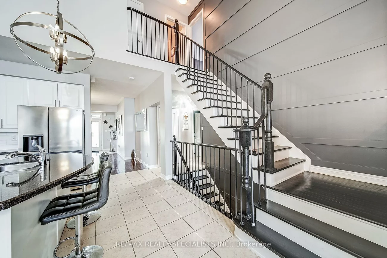 81, Corwin, Bradford, Bradford West Gwillimbury