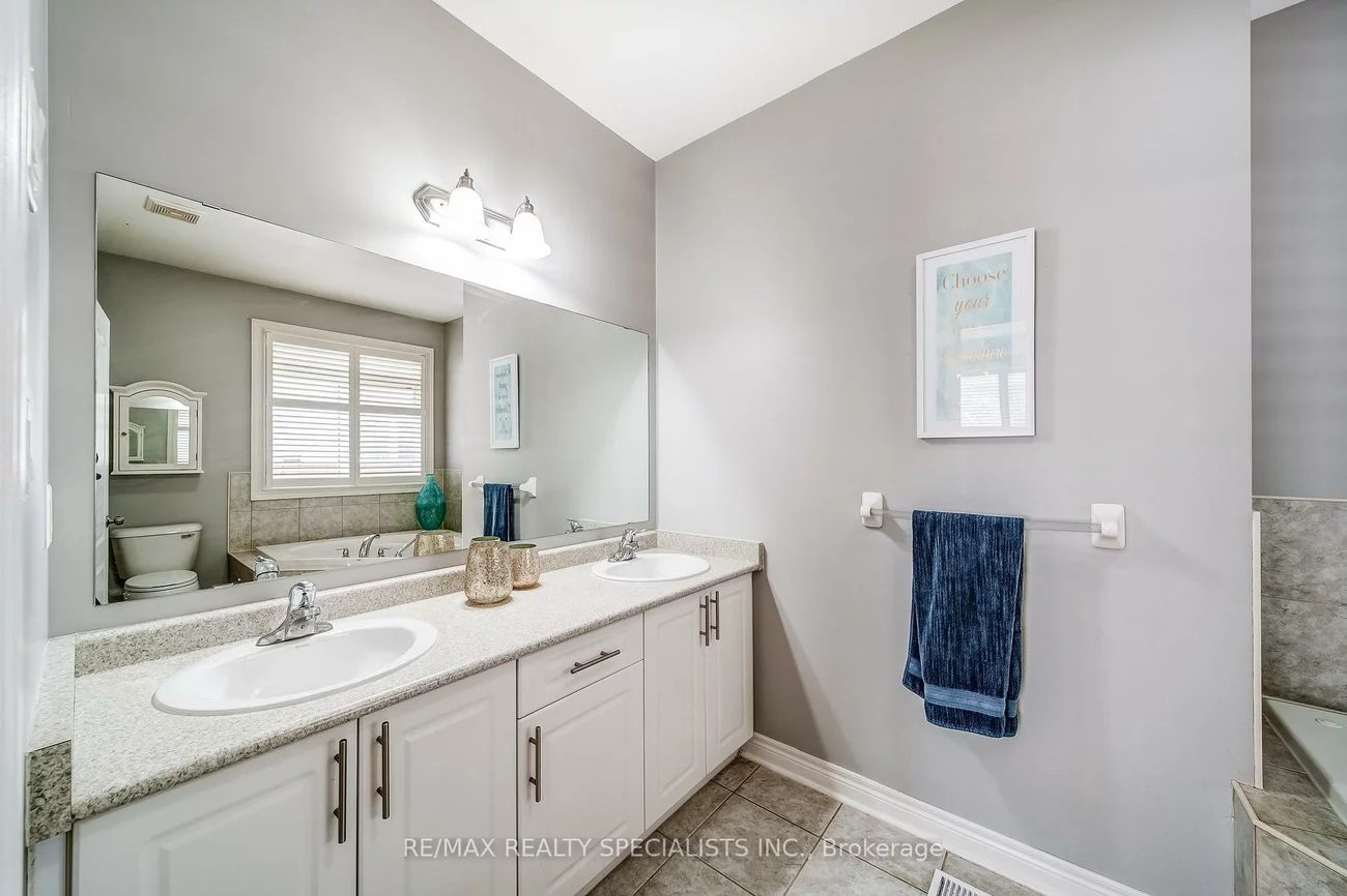 81, Corwin, Bradford, Bradford West Gwillimbury
