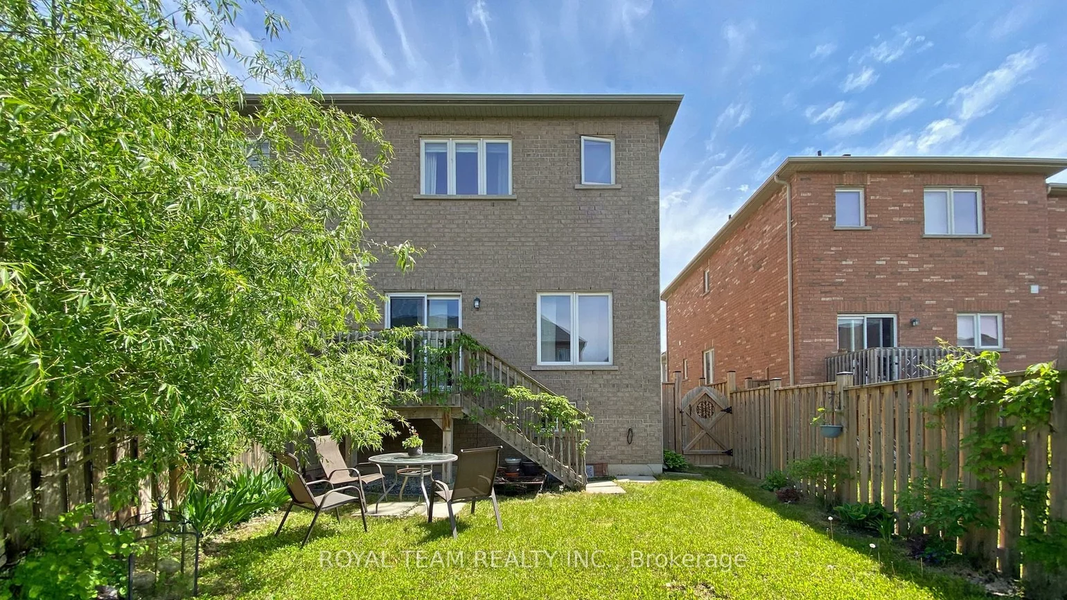 12, Luisa, Bradford, Bradford West Gwillimbury