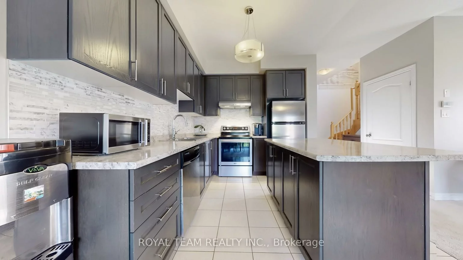 12, Luisa, Bradford, Bradford West Gwillimbury