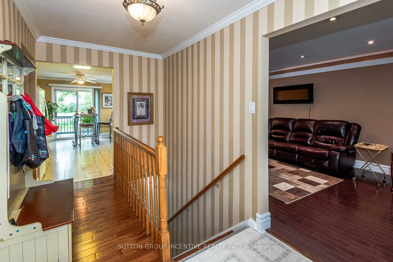 47, Mills, Bradford, Bradford West Gwillimbury