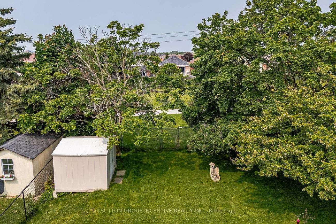 47, Mills, Bradford, Bradford West Gwillimbury