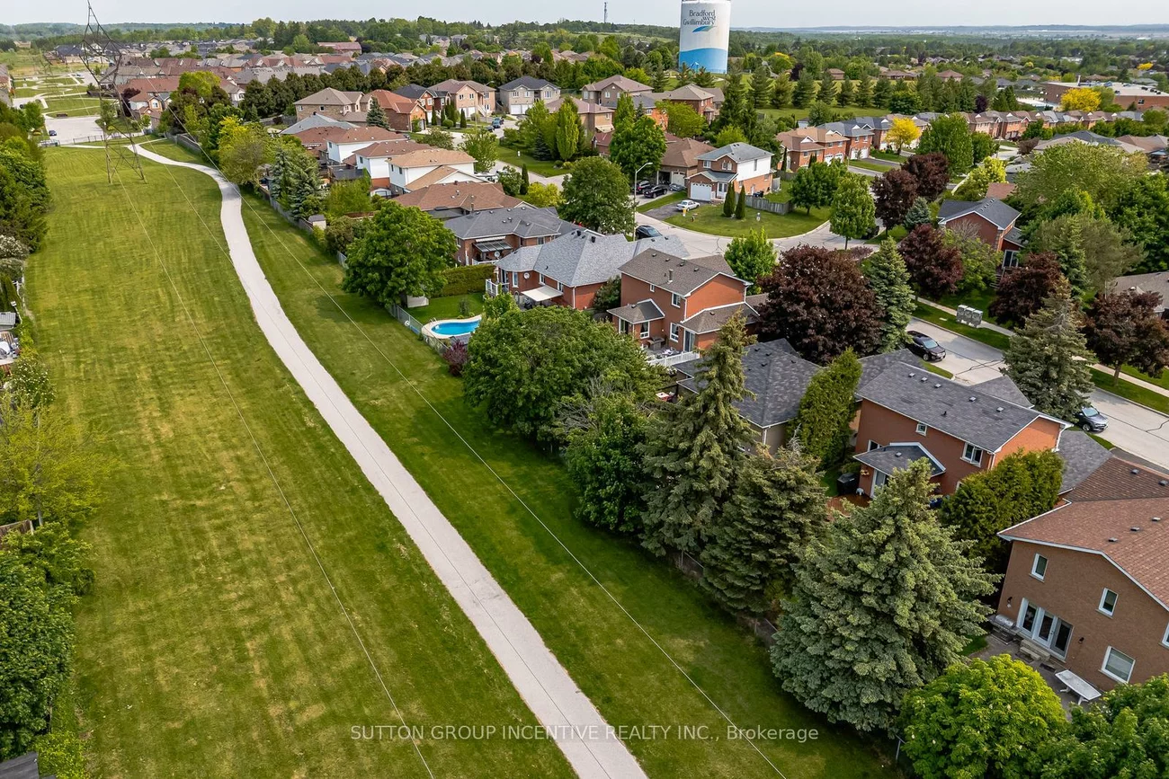 47, Mills, Bradford, Bradford West Gwillimbury