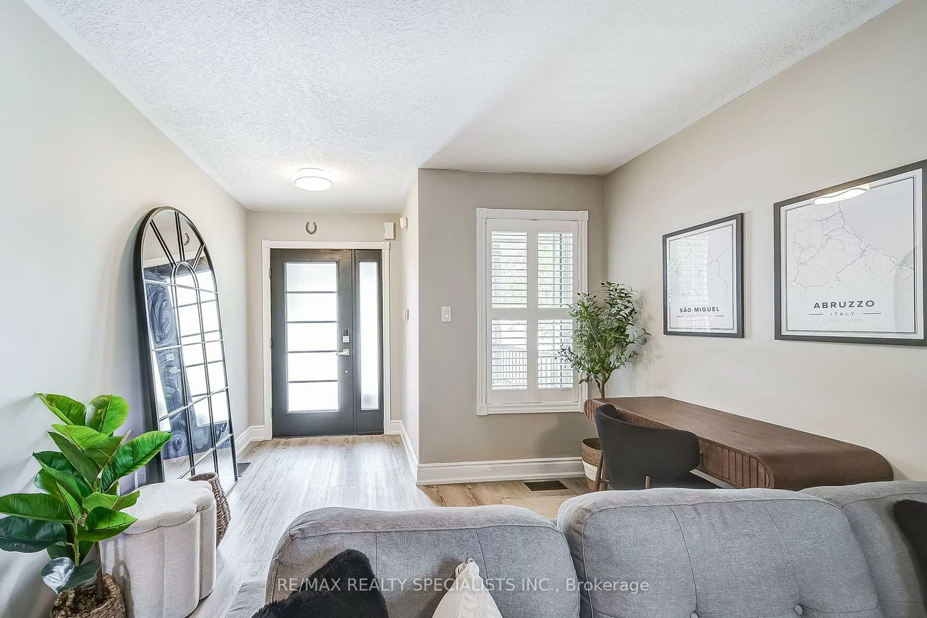 8, Wyman, Bradford, Bradford West Gwillimbury