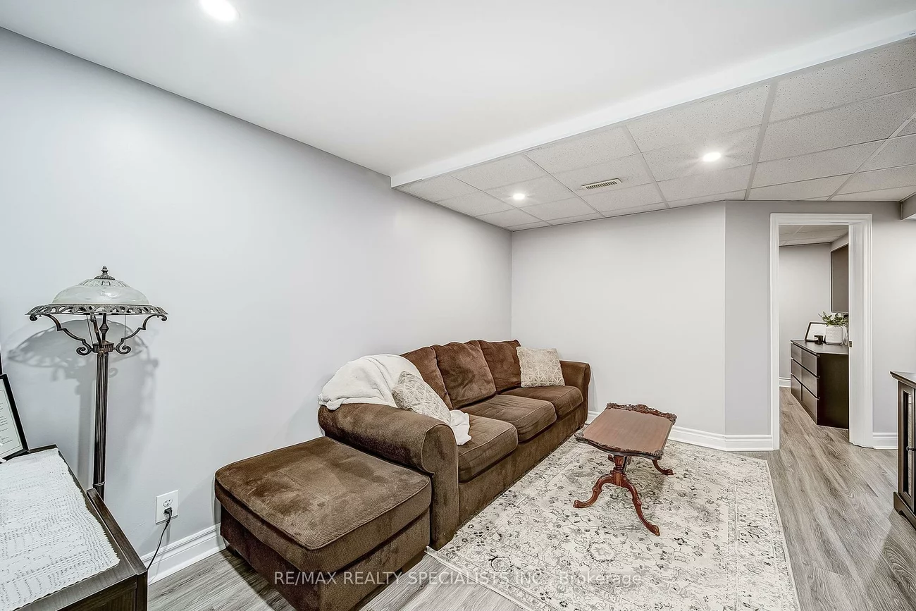 8, Wyman, Bradford, Bradford West Gwillimbury