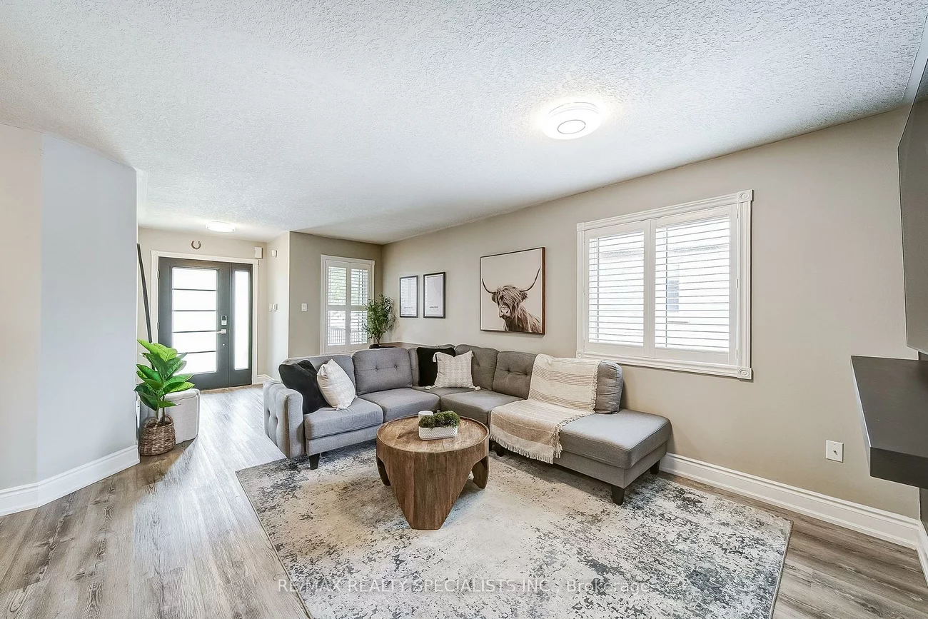 8, Wyman, Bradford, Bradford West Gwillimbury