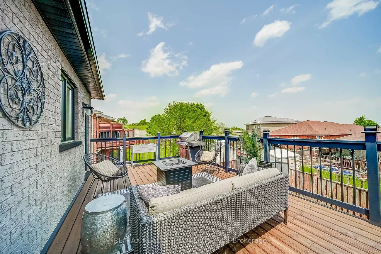 8, Wyman, Bradford, Bradford West Gwillimbury