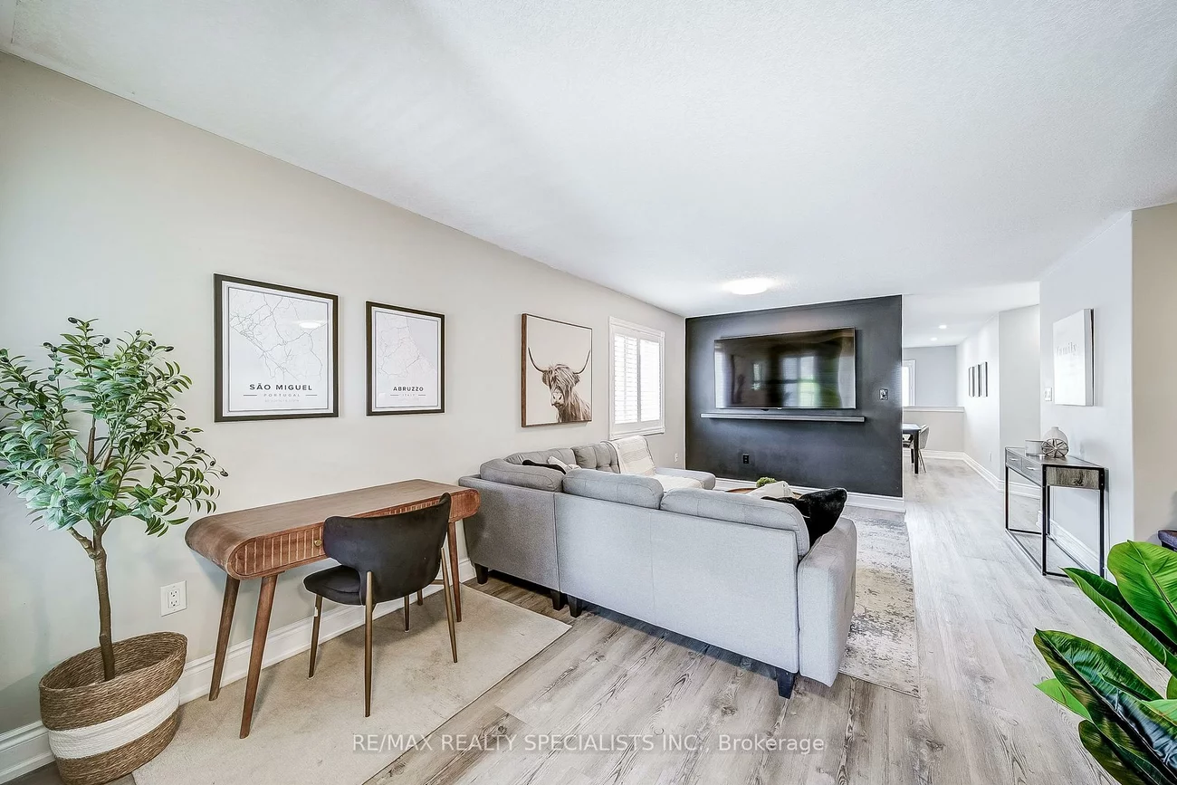 8, Wyman, Bradford, Bradford West Gwillimbury