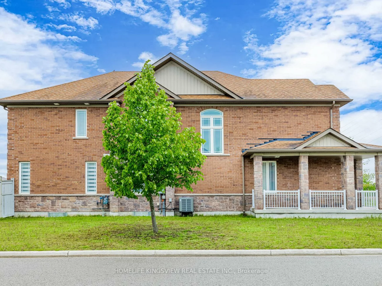 105, Hopkins, Bradford, Bradford West Gwillimbury