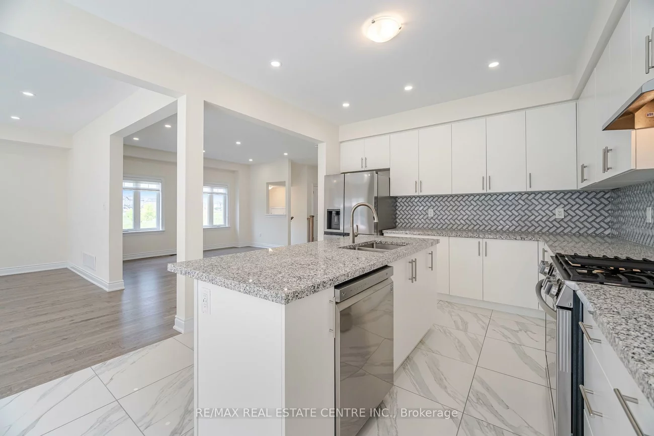 114, Heritage, Bradford, Bradford West Gwillimbury