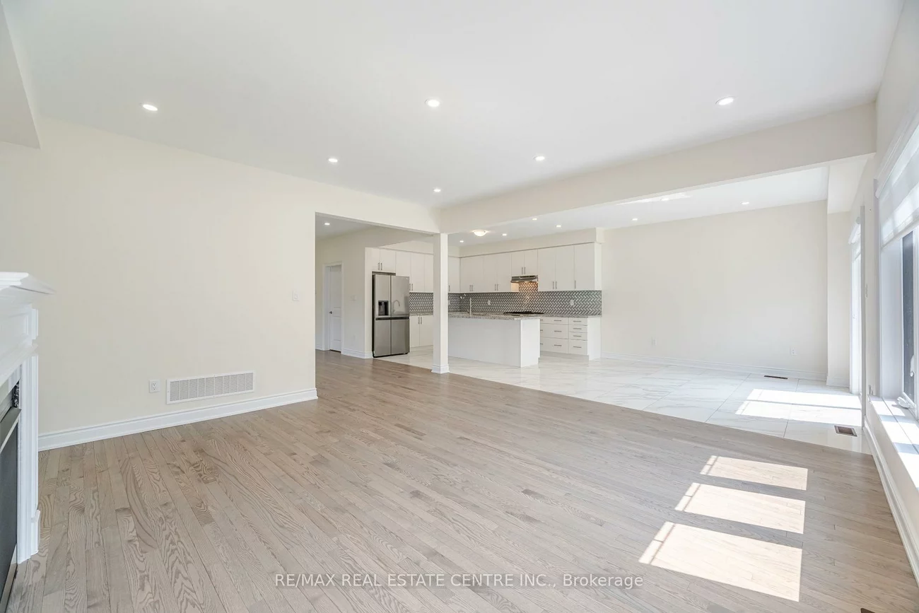 114, Heritage, Bradford, Bradford West Gwillimbury