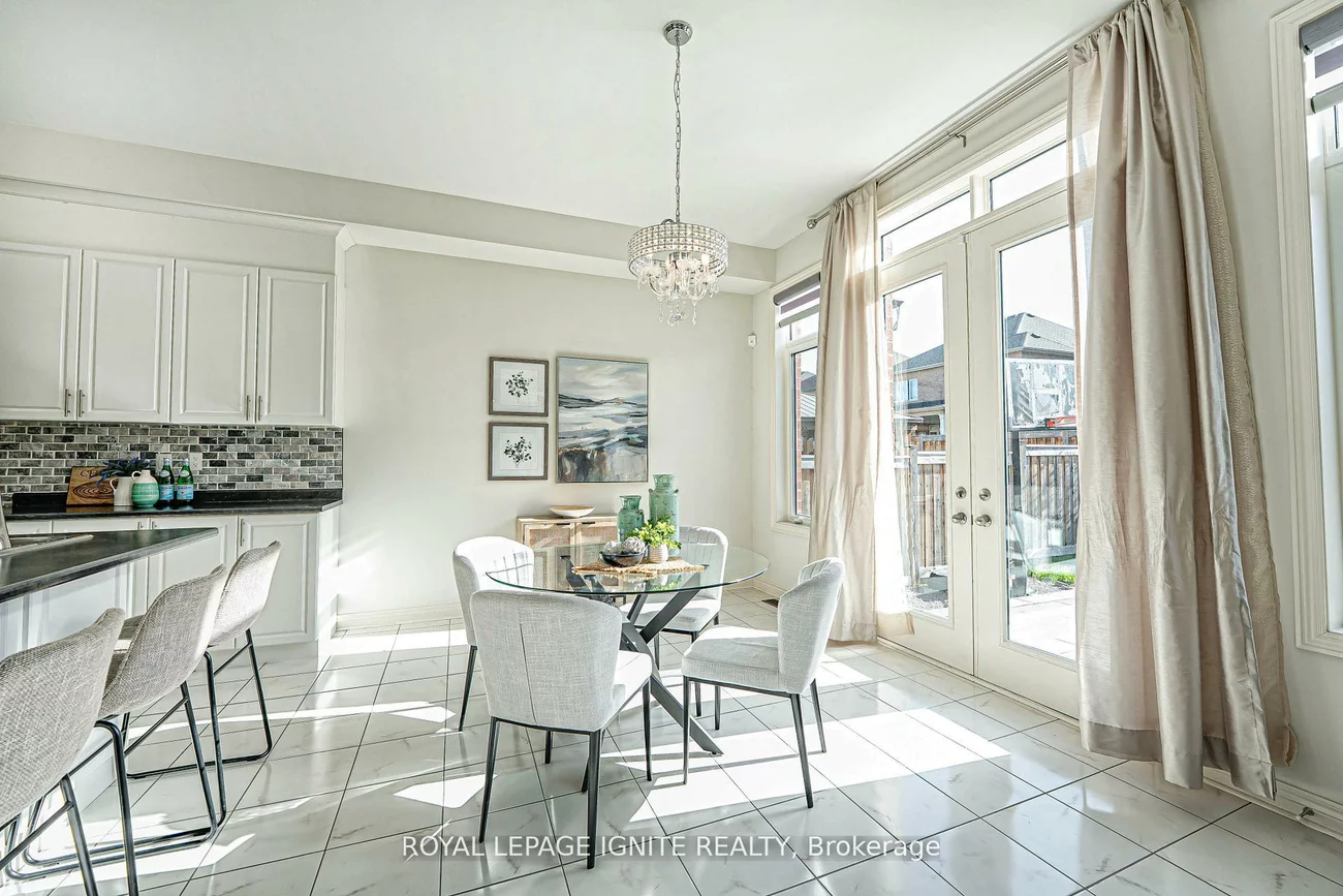 28, Lewis, Bradford, Bradford West Gwillimbury