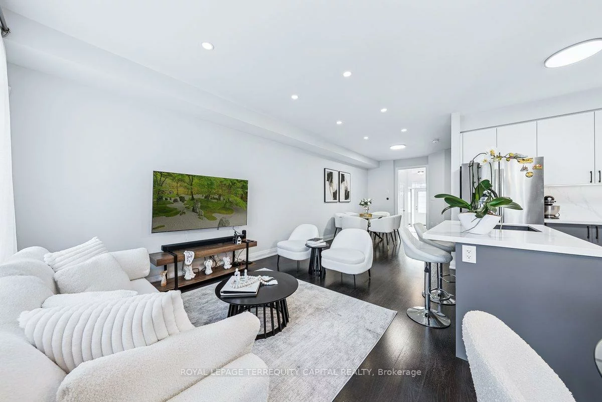 45, Webb, Bradford, Bradford West Gwillimbury